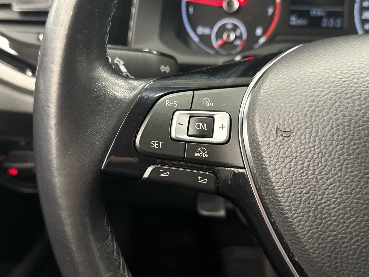 VOLKSWAGEN Polo 2018