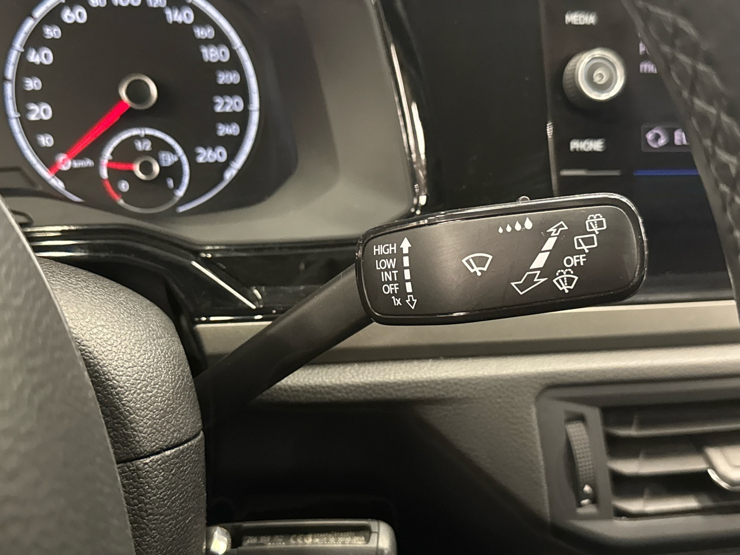 VOLKSWAGEN Polo 2018