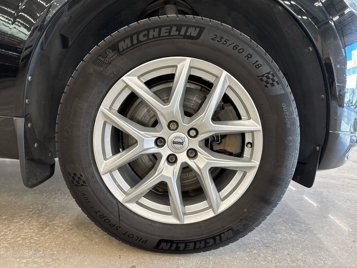 VOLVO XC60 2018