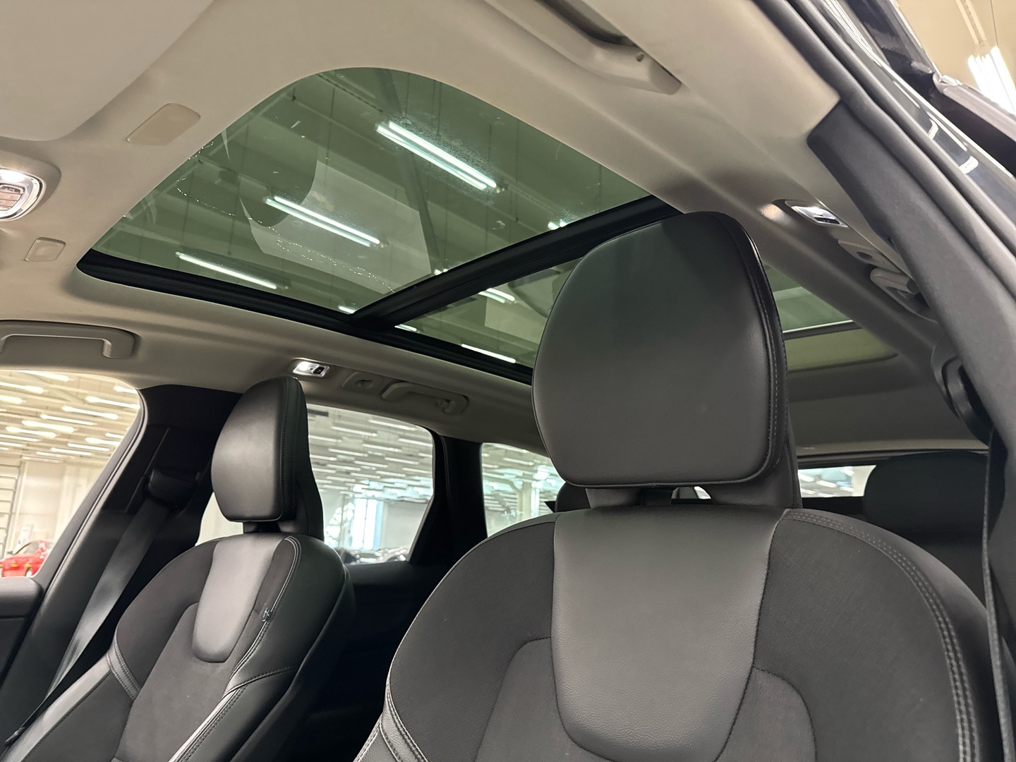 VOLVO XC60 2018
