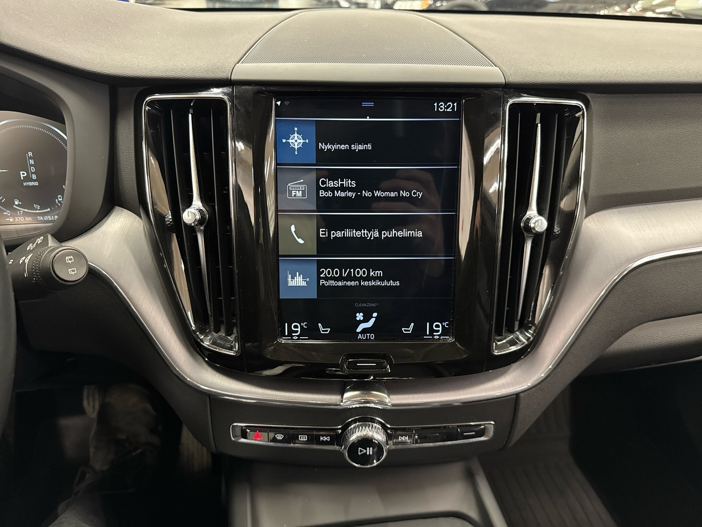 VOLVO XC60 2018