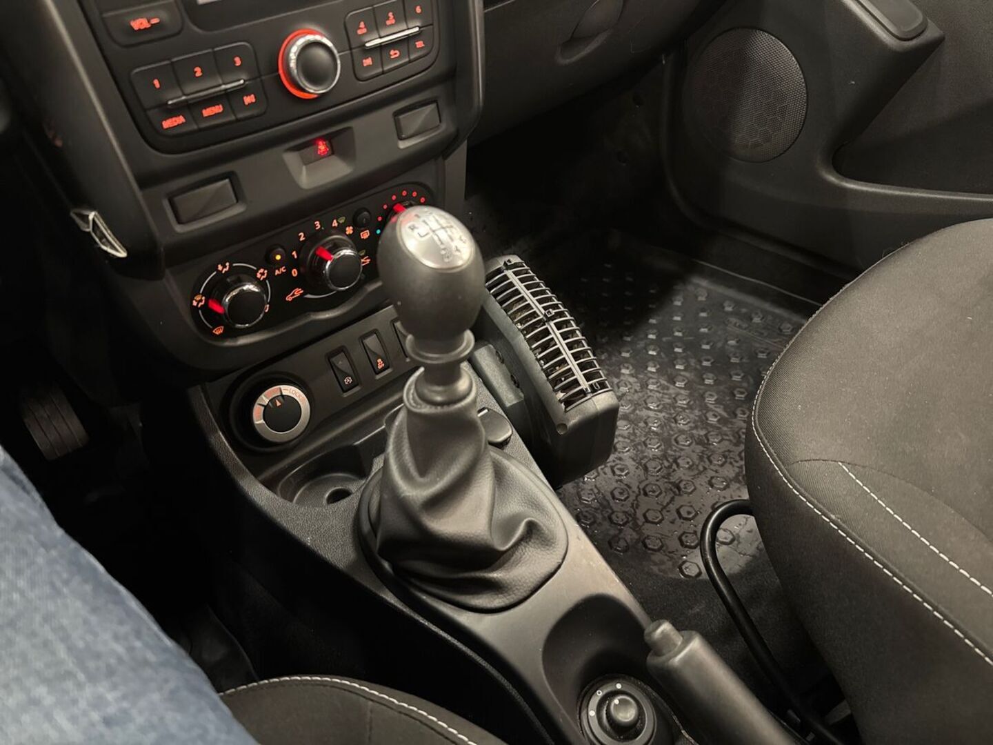 DACIA Duster 2016