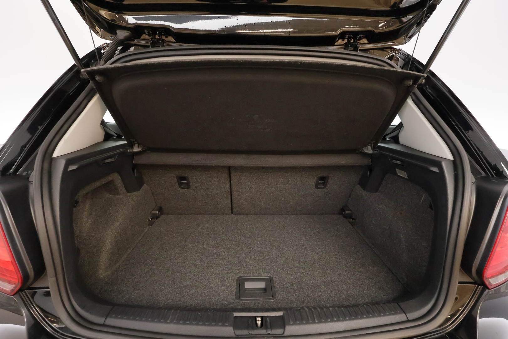 VOLKSWAGEN Polo 2011