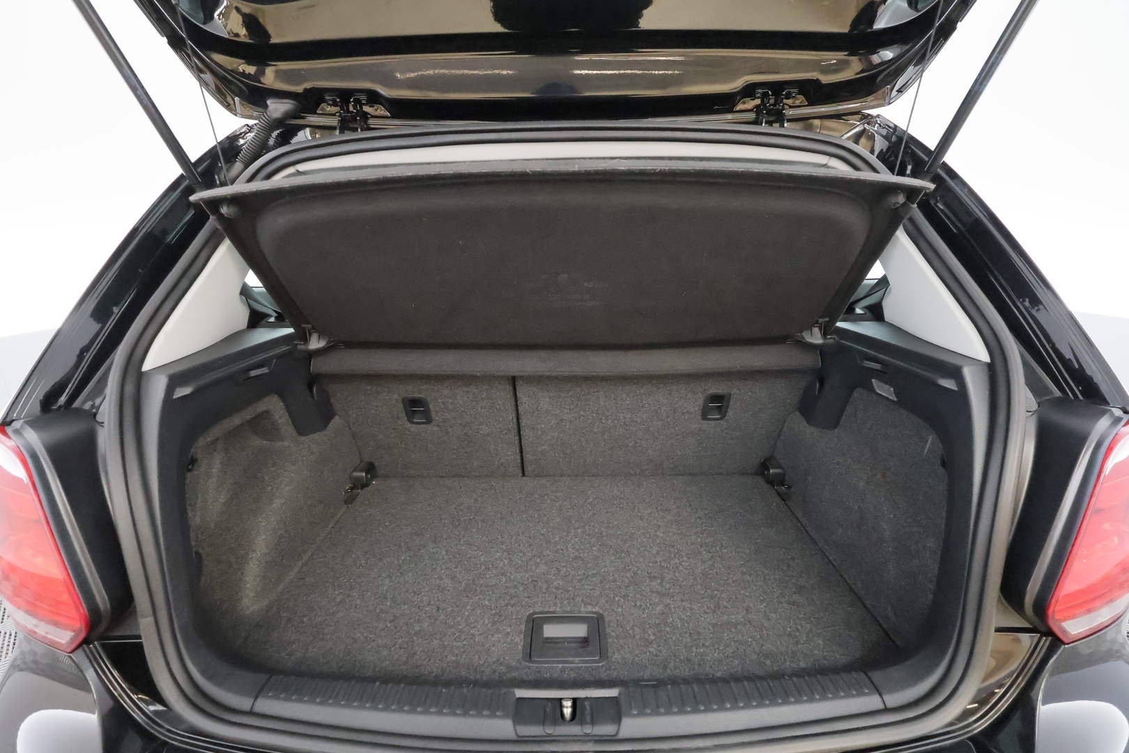 VOLKSWAGEN Polo 2011