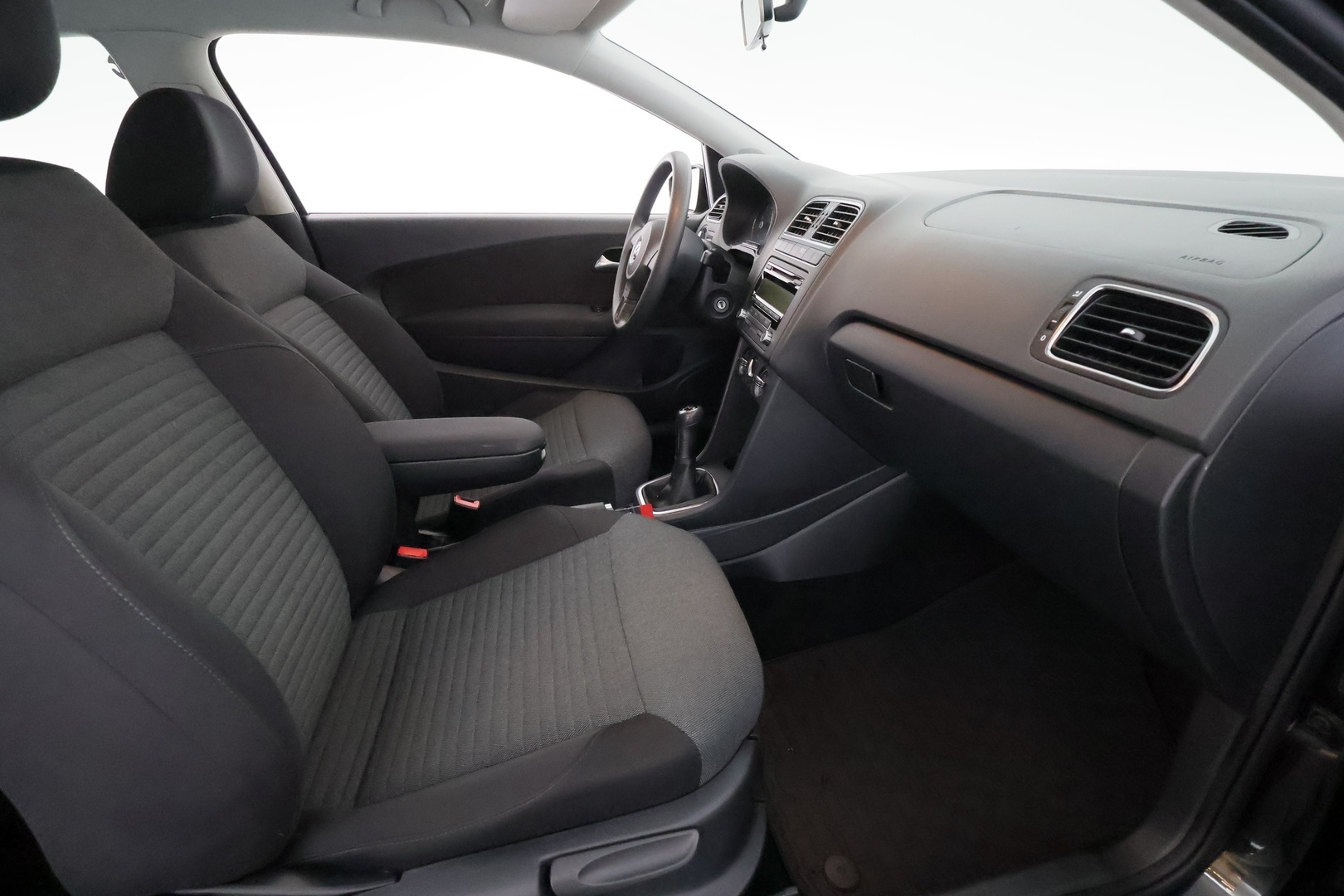 VOLKSWAGEN Polo 2011