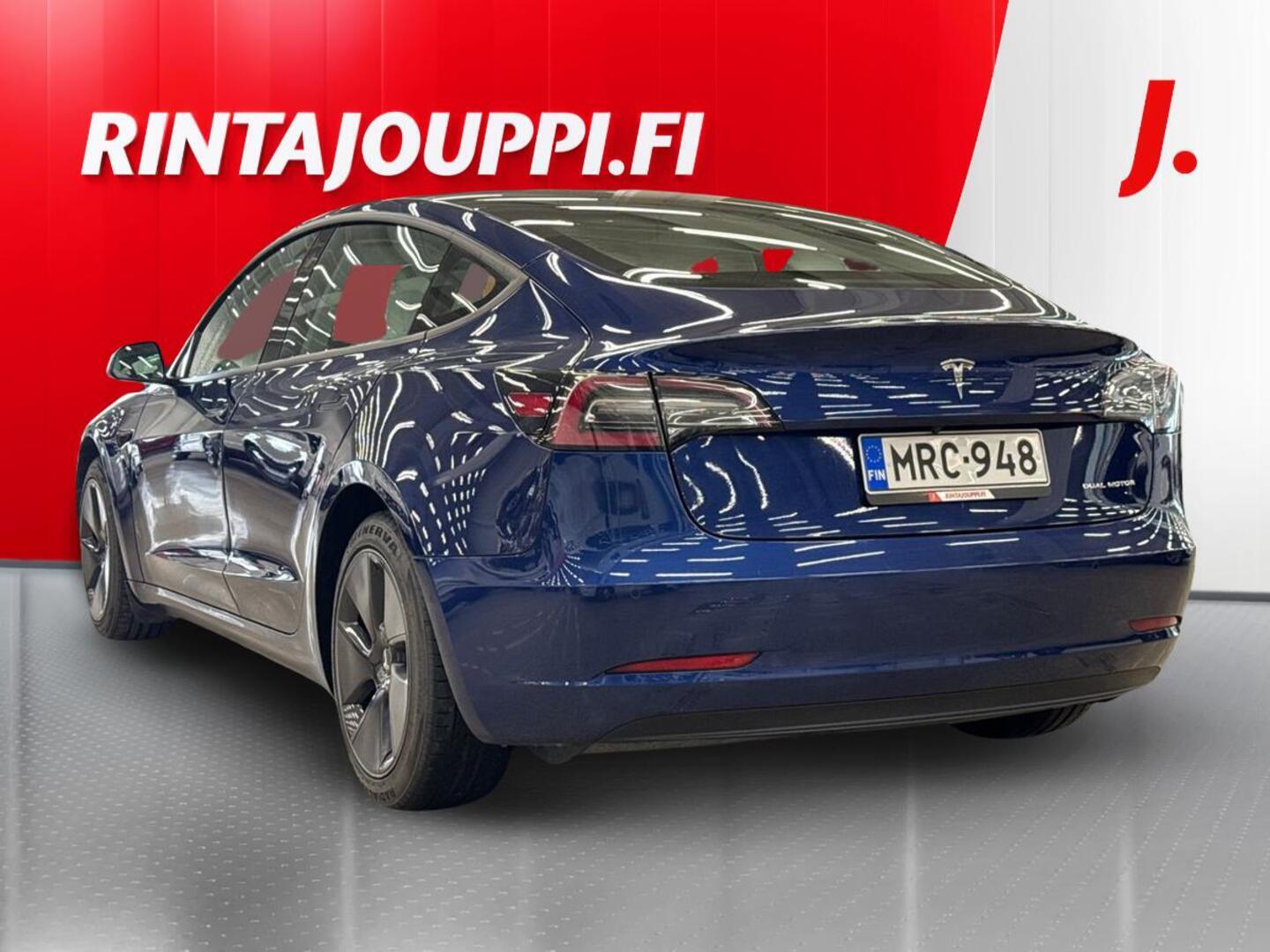 TESLA Model 3 2021