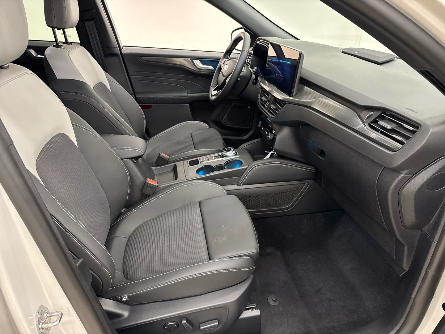 FORD Kuga 2026