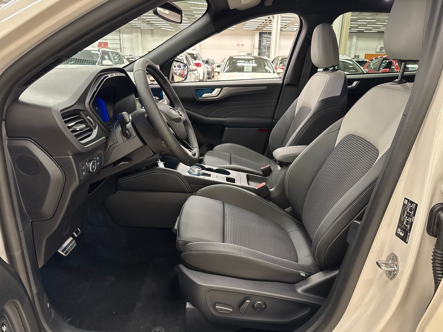 FORD Kuga 2026