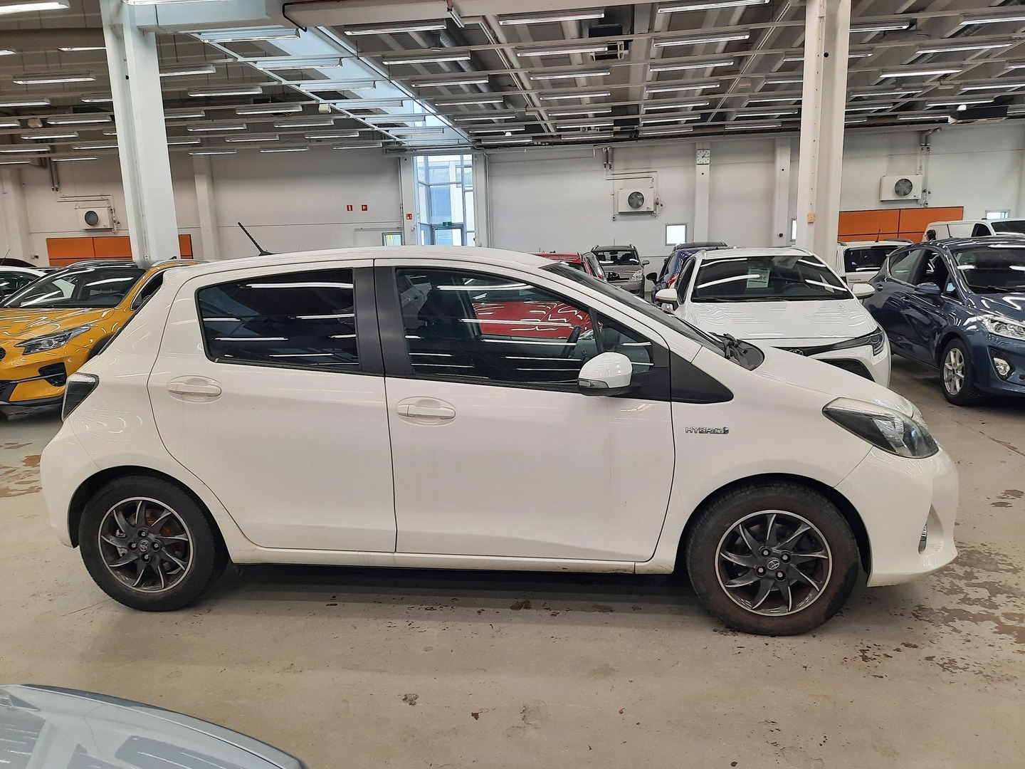 TOYOTA Yaris 2012