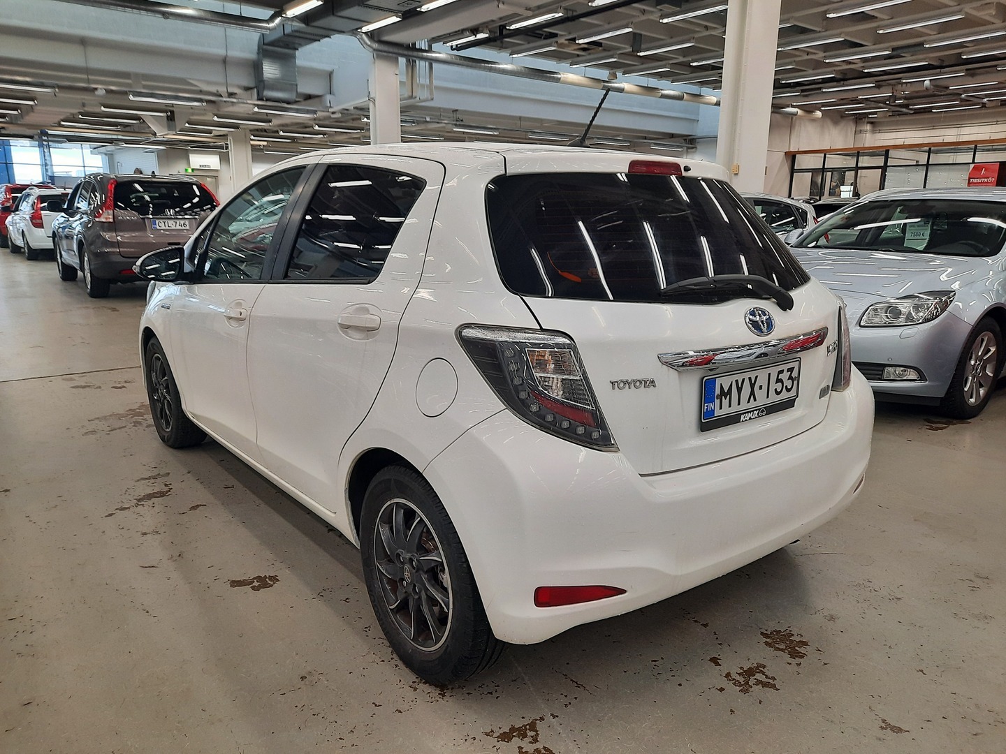 TOYOTA Yaris 2012