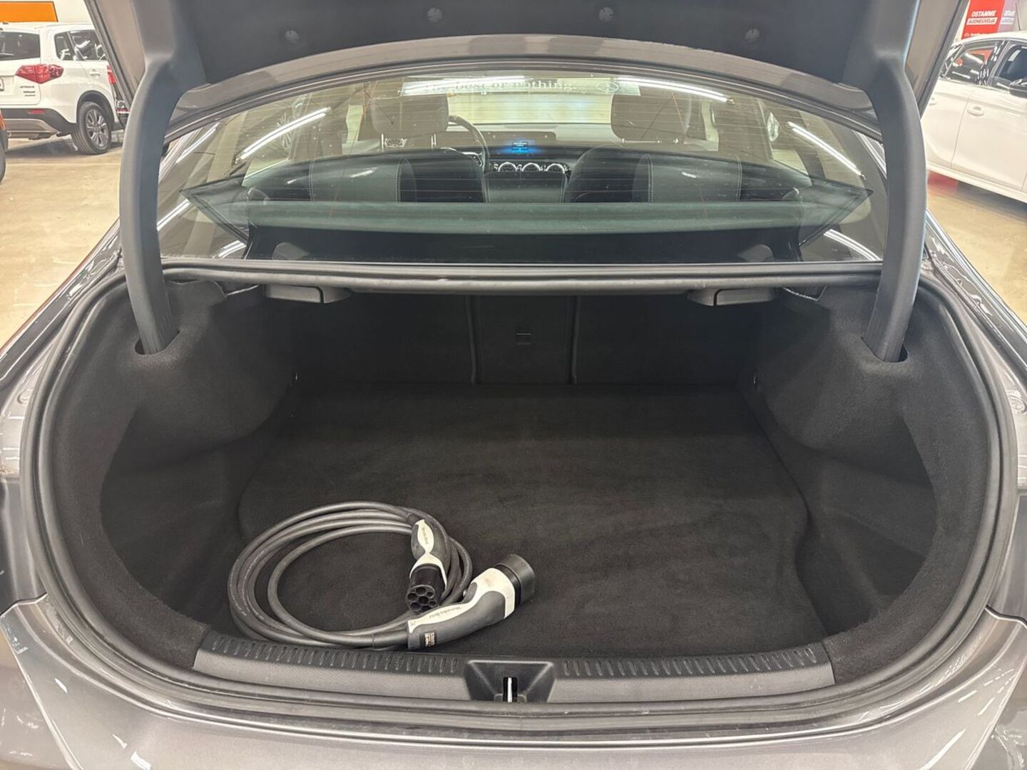 MERCEDES-BENZ A 2021