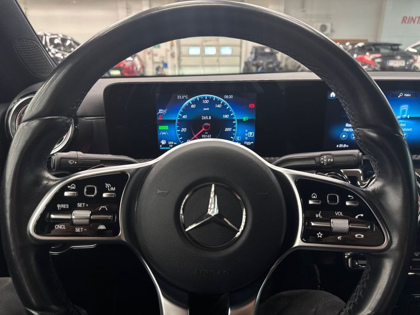 MERCEDES-BENZ A 2021