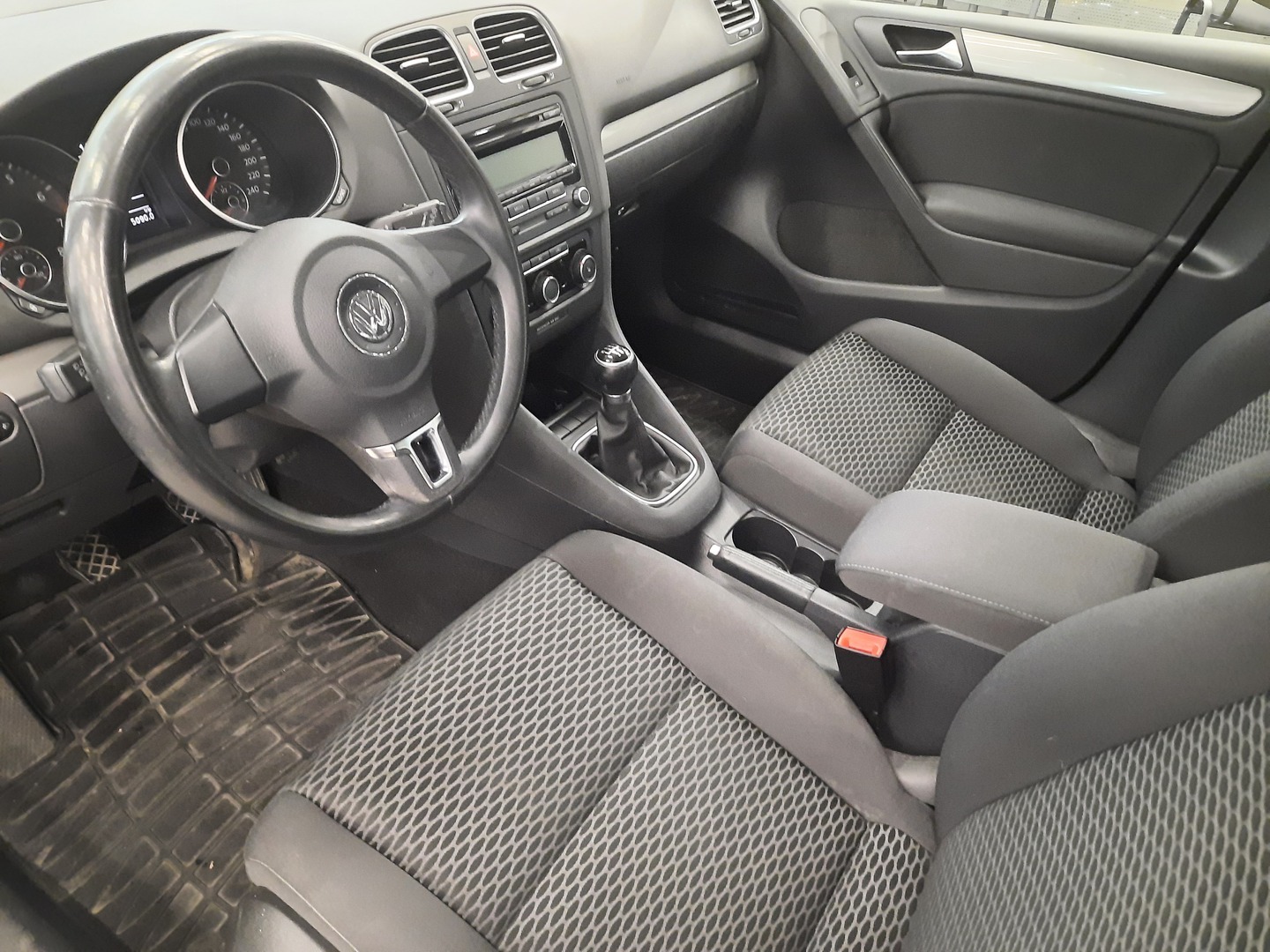 VOLKSWAGEN Golf 2011