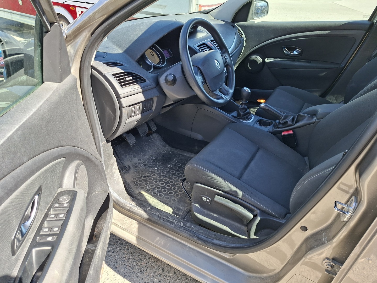 RENAULT Megane 2012