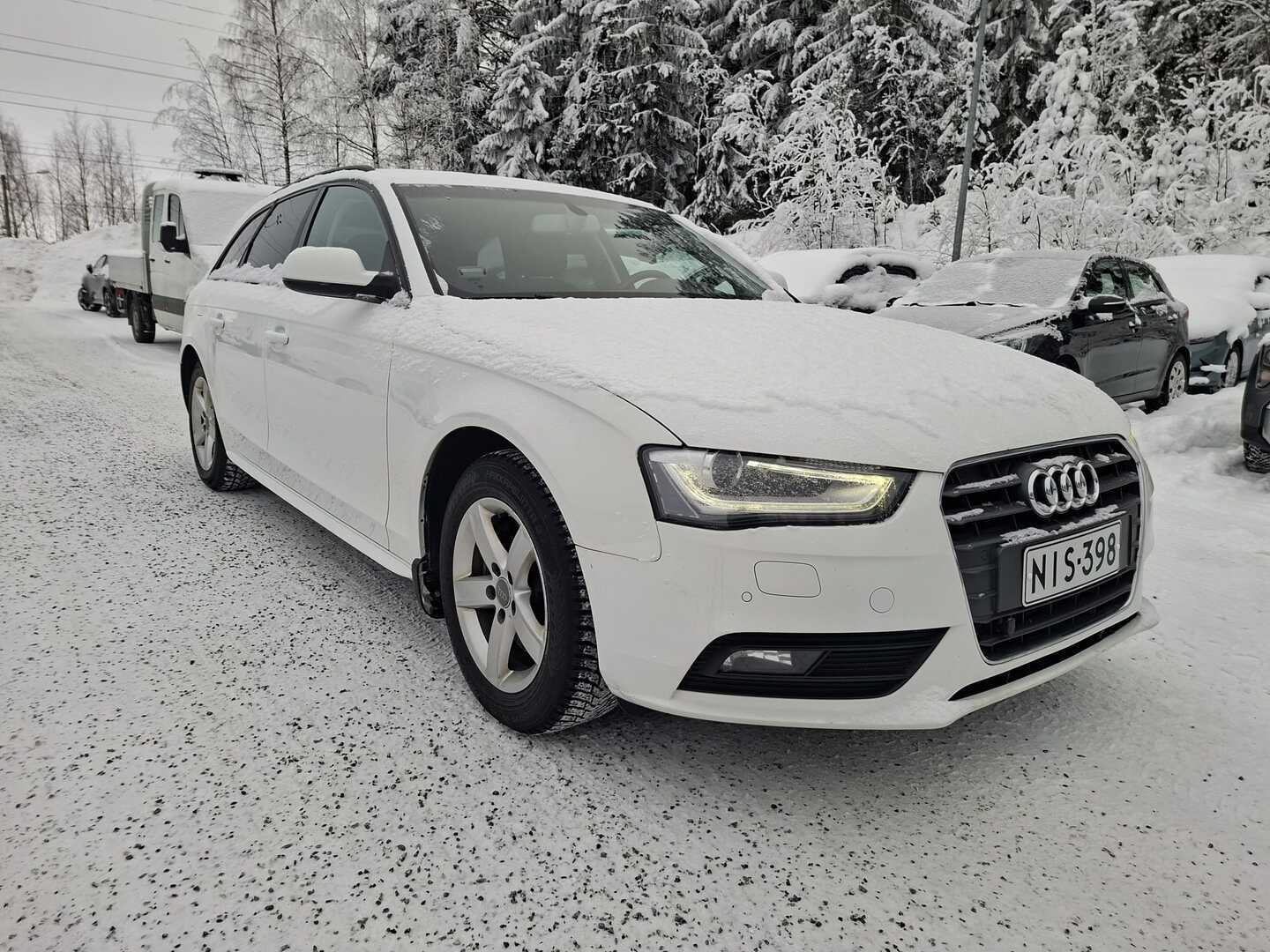 AUDI A4 2012