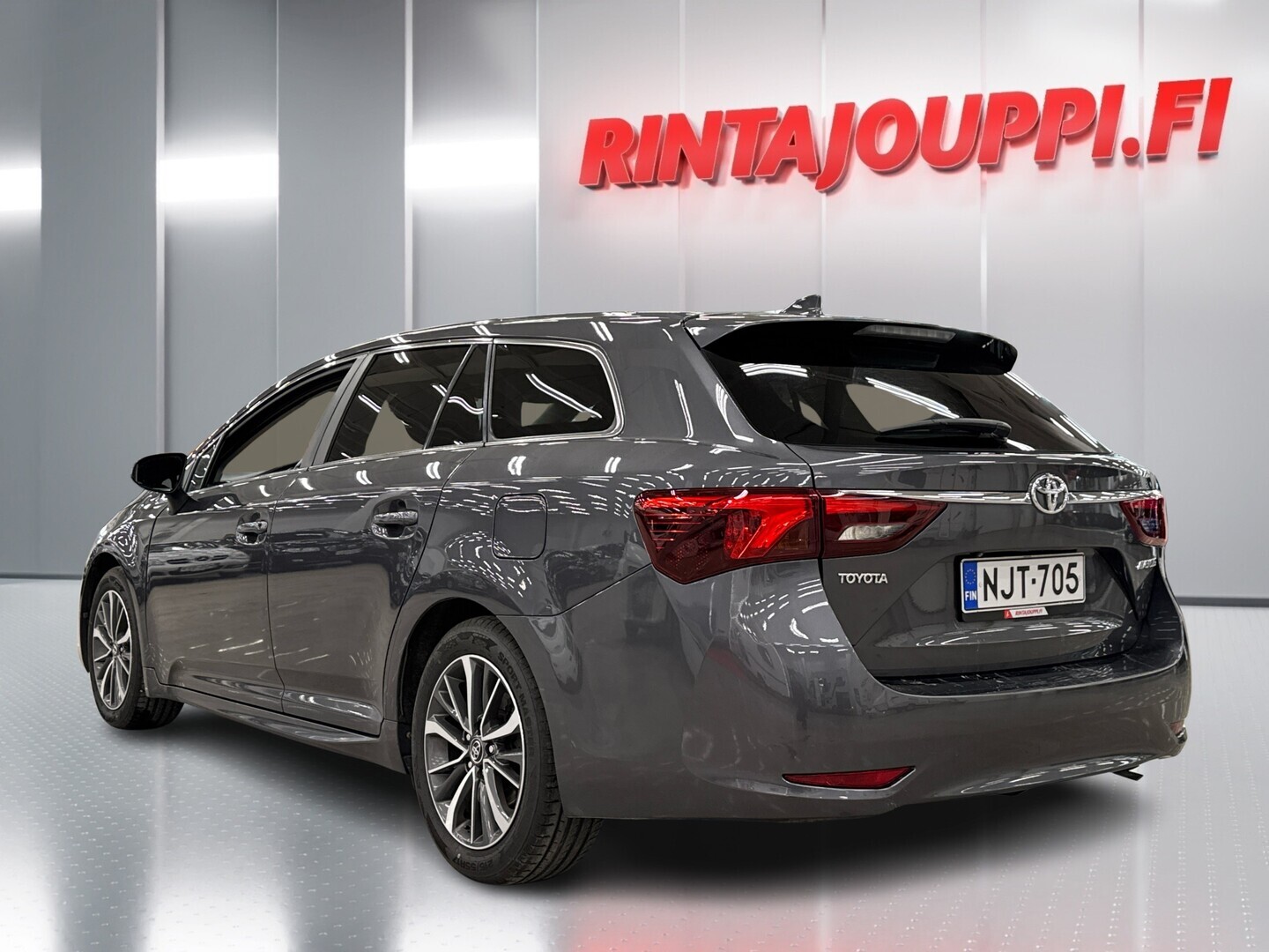 TOYOTA Avensis 2015