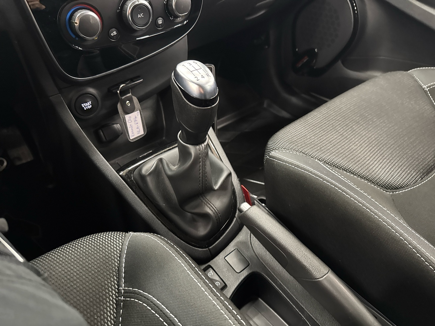 RENAULT Clio 2018