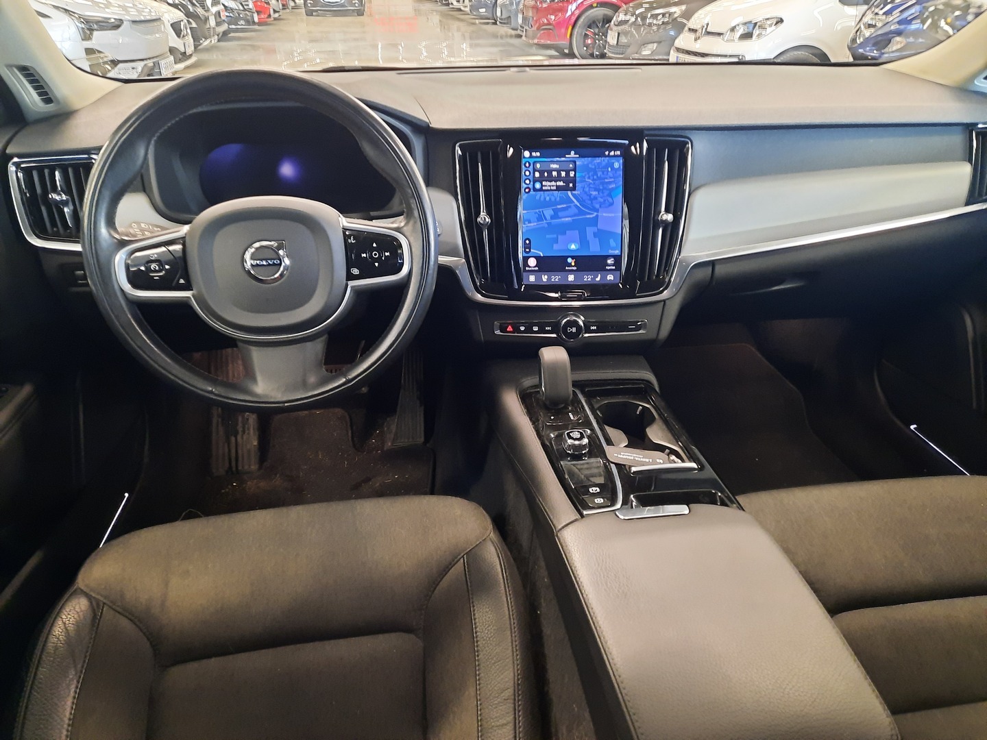 VOLVO V90 2022