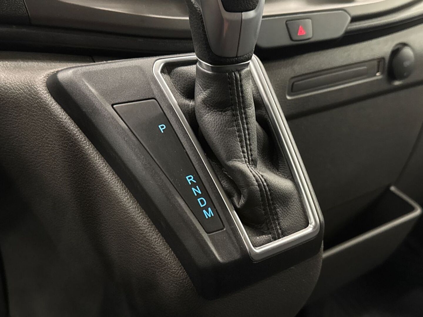 FORD Transit 2024