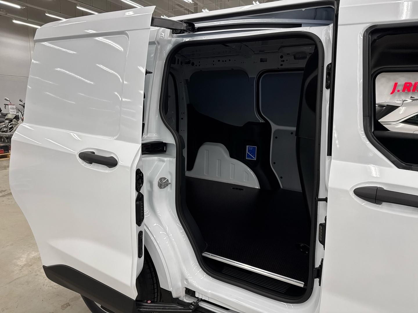 FORD Transit Courier 2026