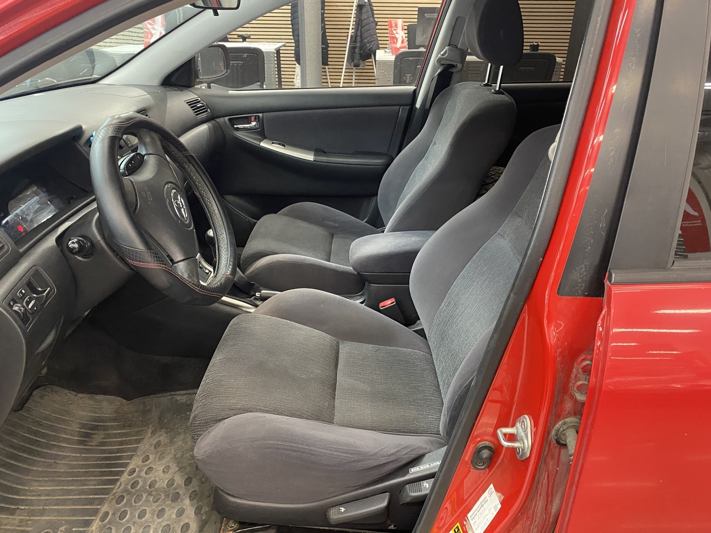 TOYOTA Corolla 2004