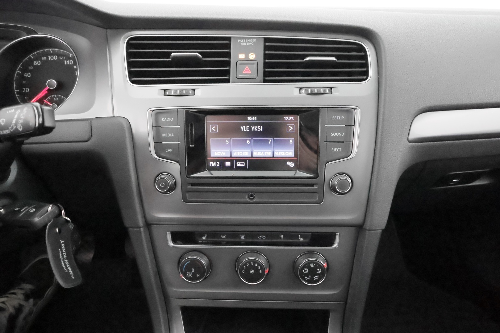 VOLKSWAGEN Golf 2014