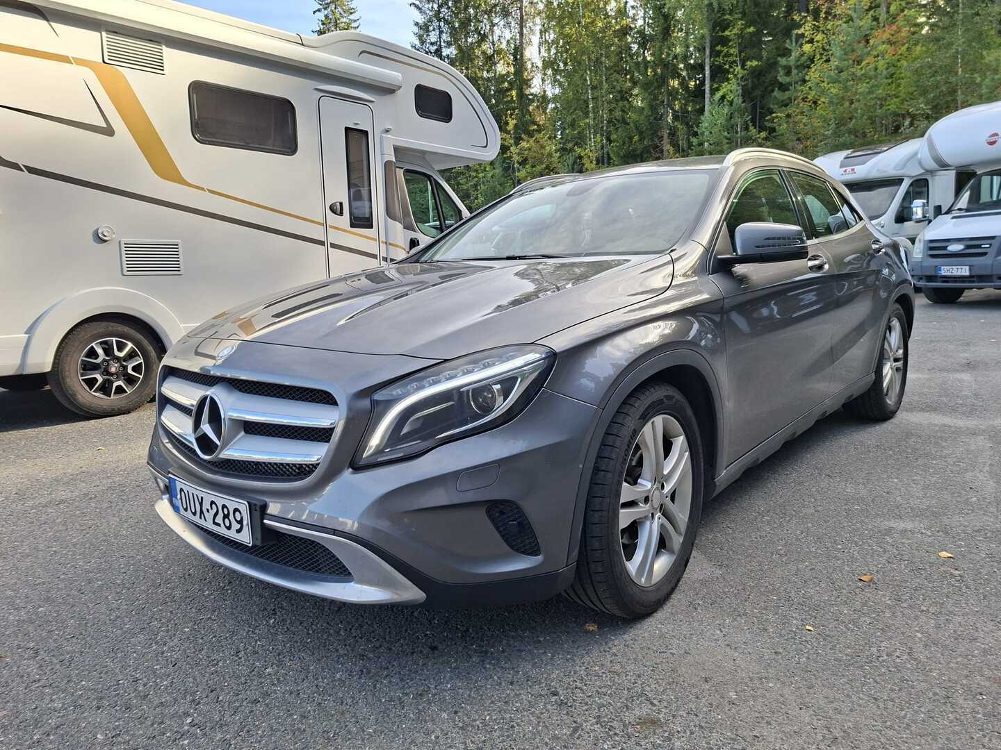 MERCEDES-BENZ GLA 2015