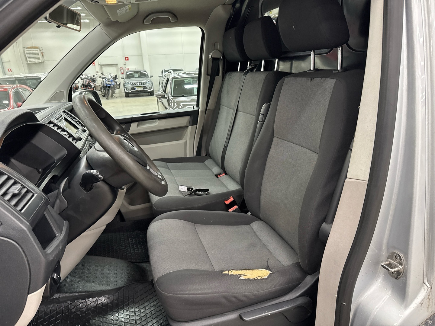 VOLKSWAGEN Transporter 2016