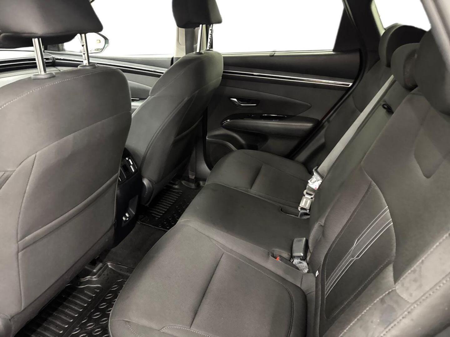 HYUNDAI Tucson 10