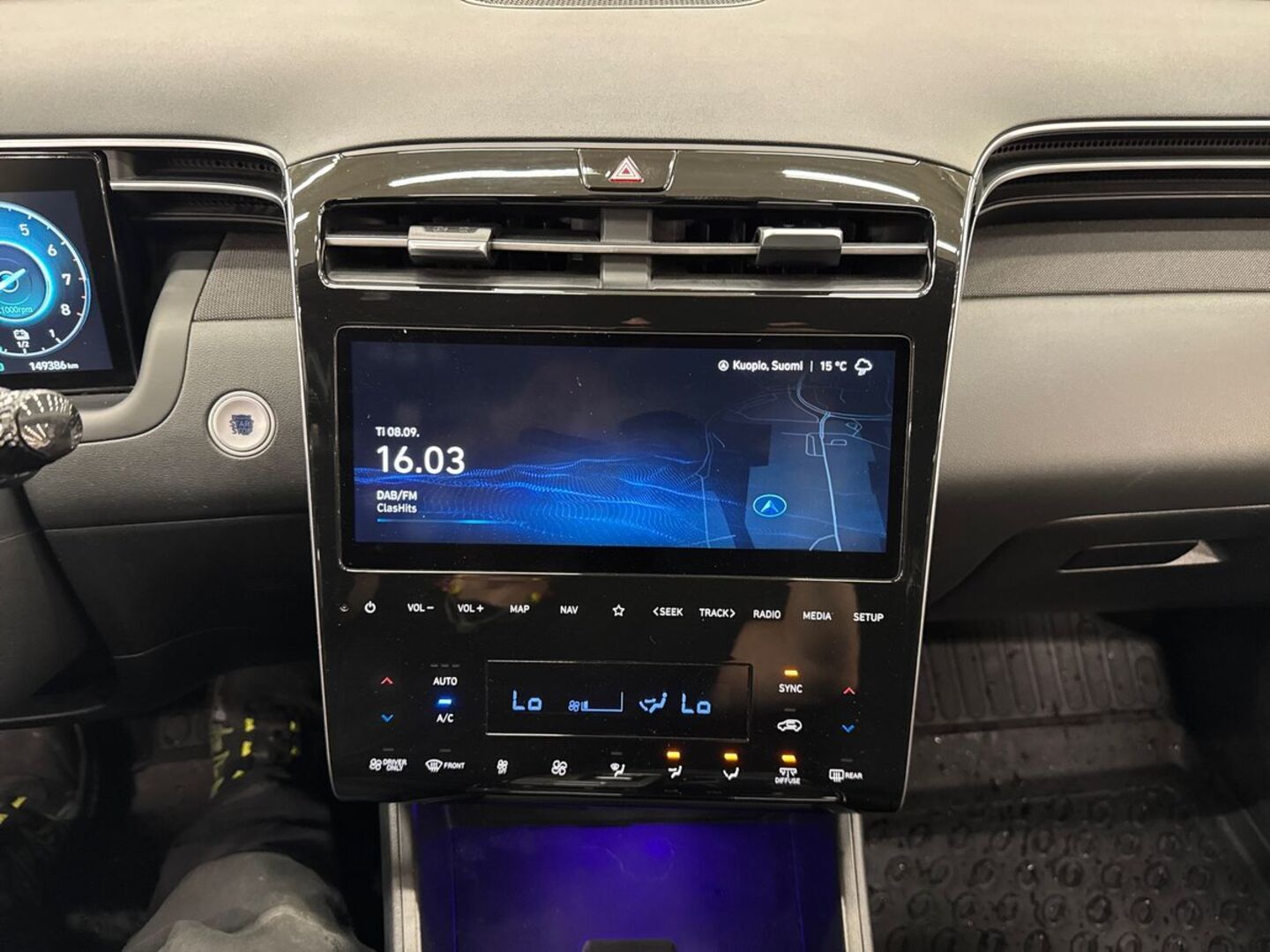 HYUNDAI Tucson 26