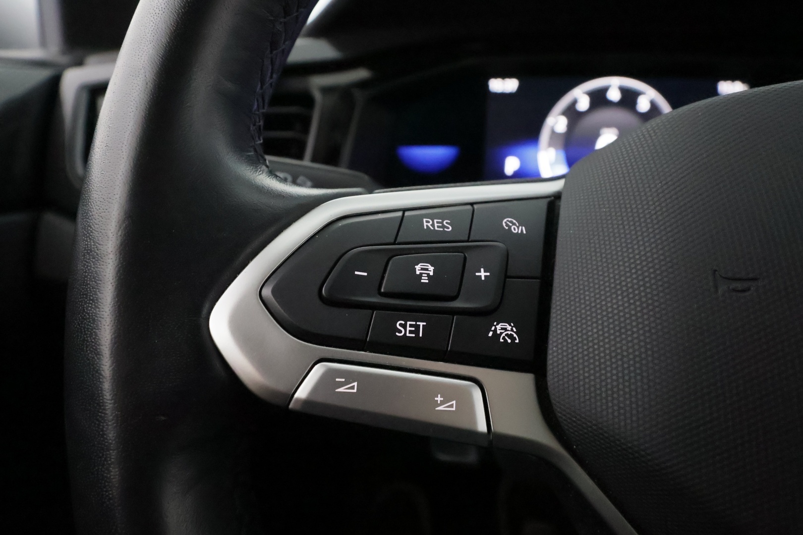 VOLKSWAGEN Polo 2022