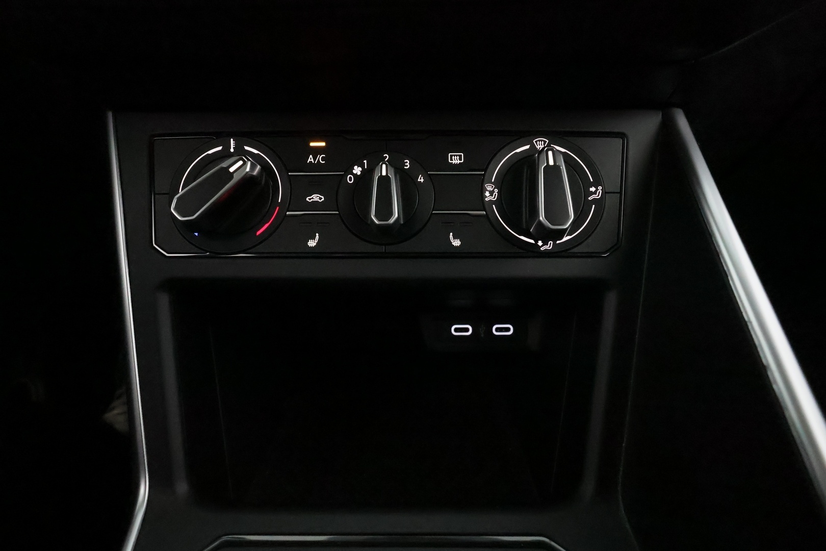 VOLKSWAGEN Polo 2022