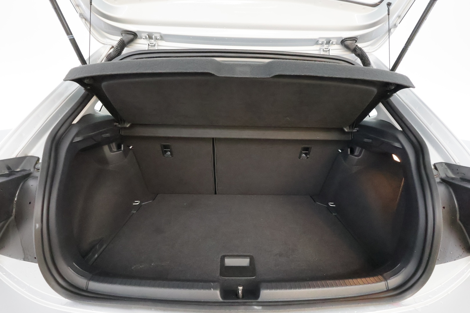 VOLKSWAGEN Polo 2022