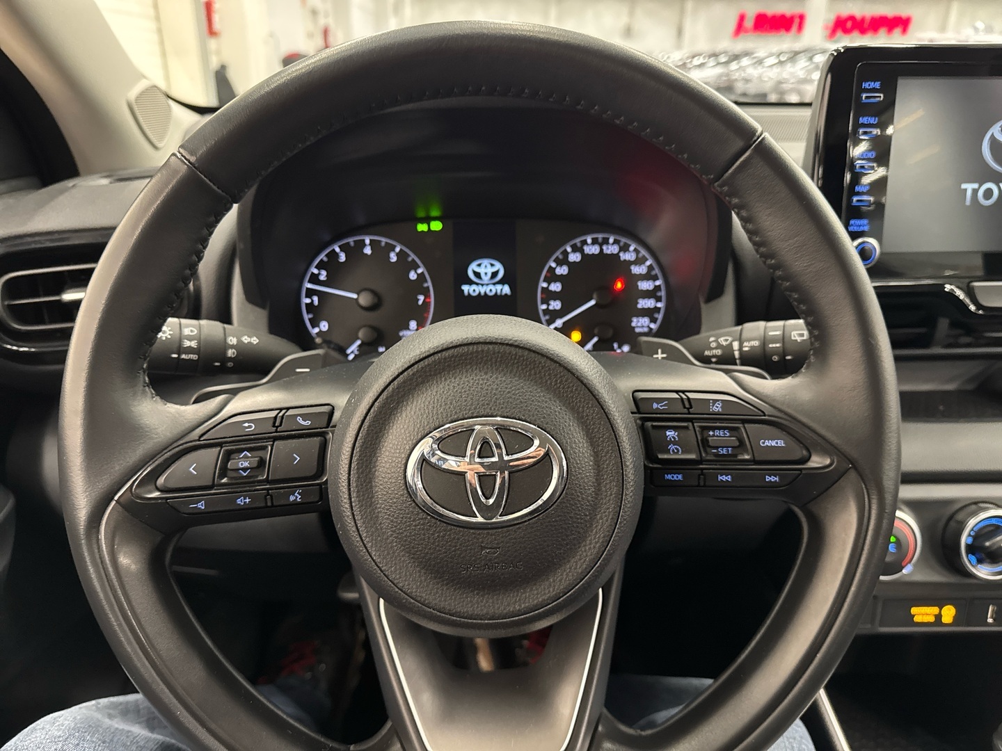 TOYOTA Yaris 2022
