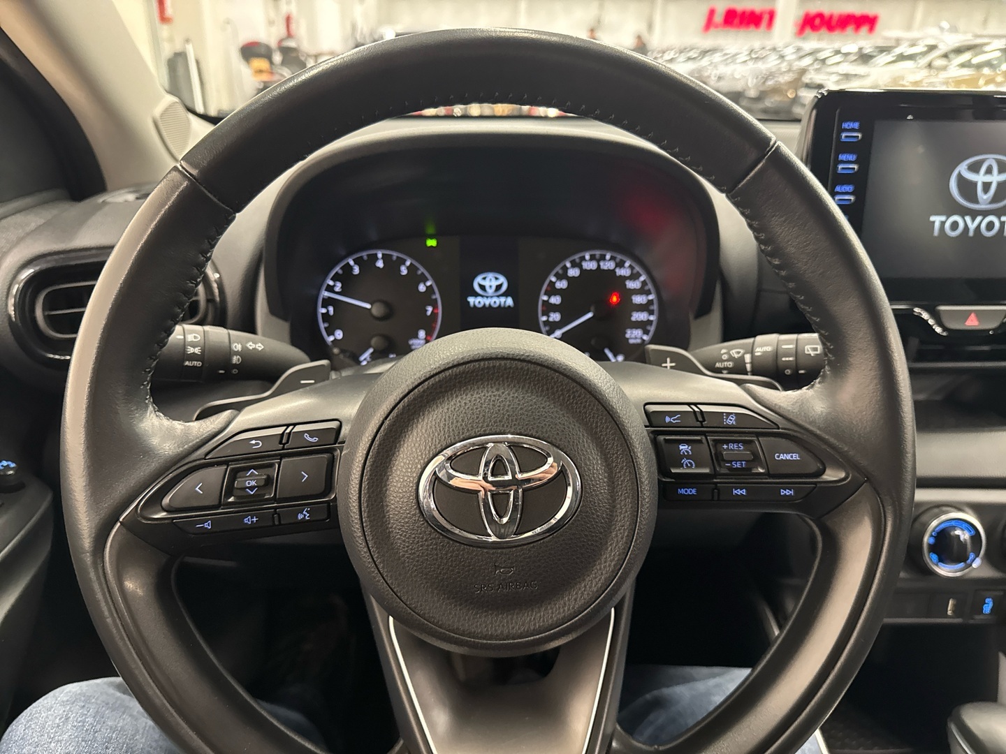 TOYOTA Yaris 2022