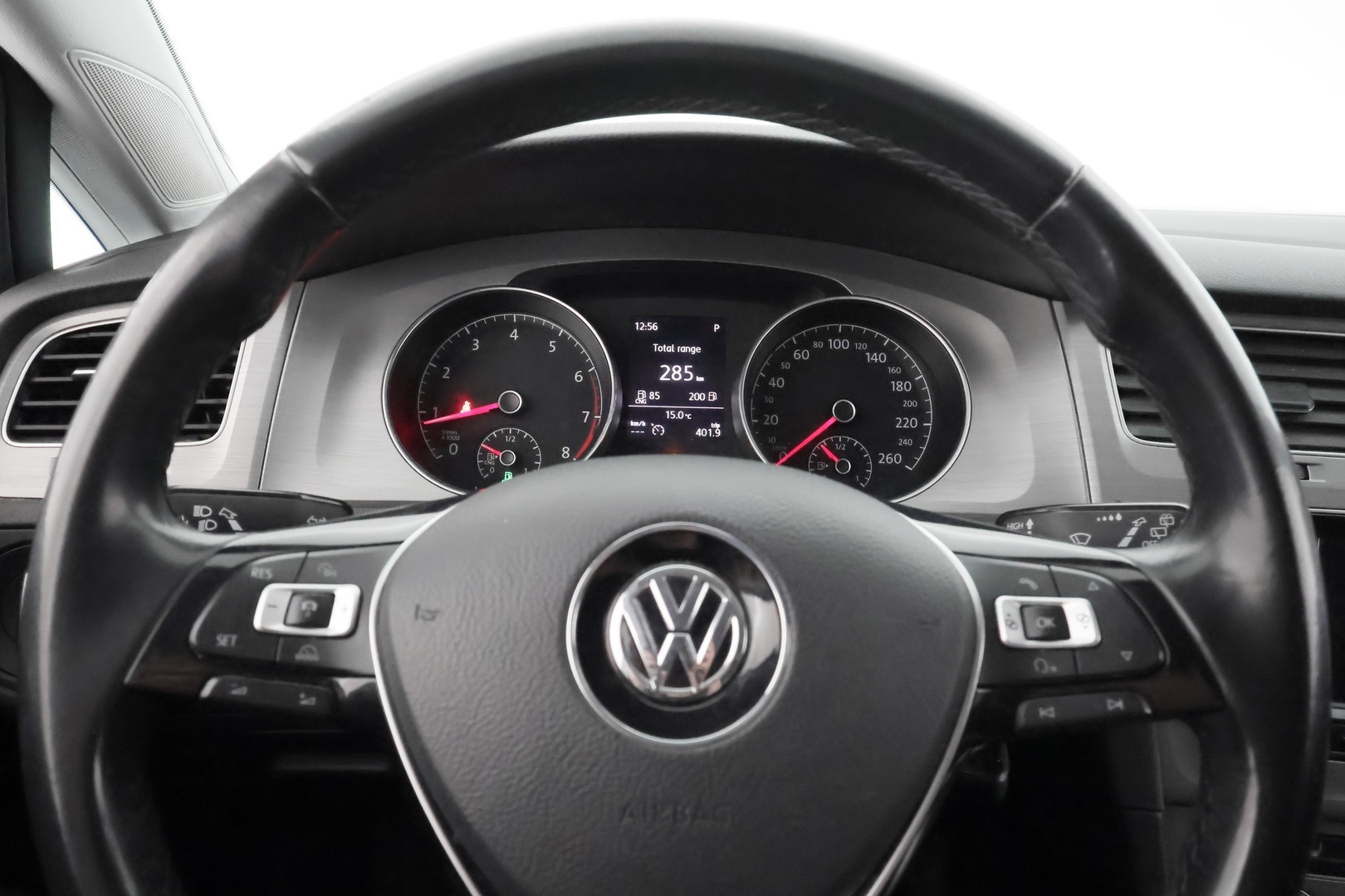 VOLKSWAGEN Golf 2015