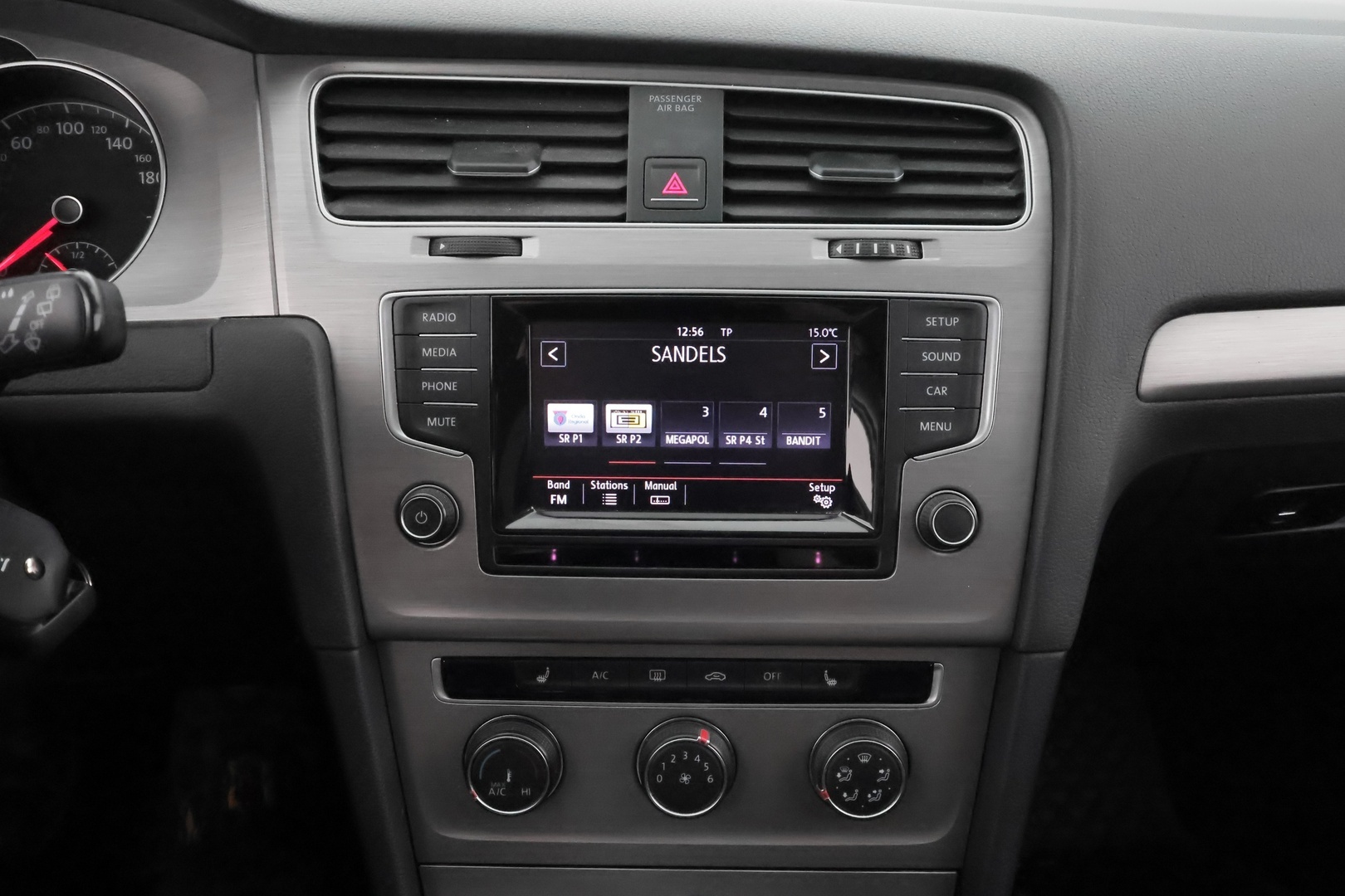 VOLKSWAGEN Golf 2015