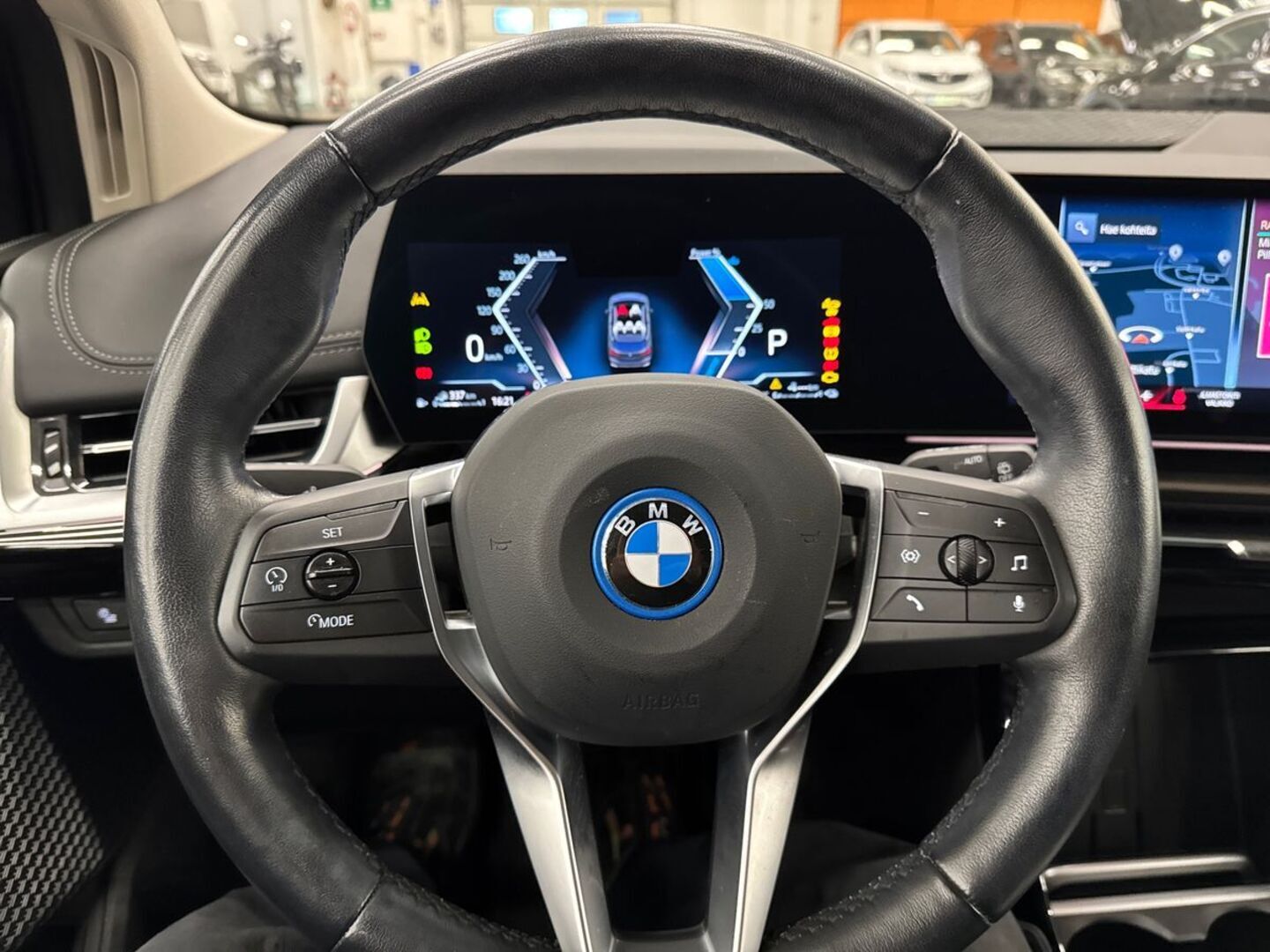 BMW 225 2023
