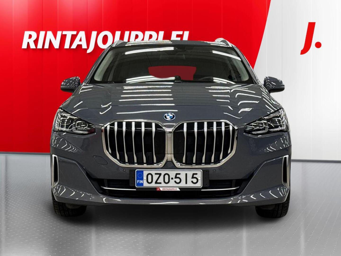 BMW 225 2023