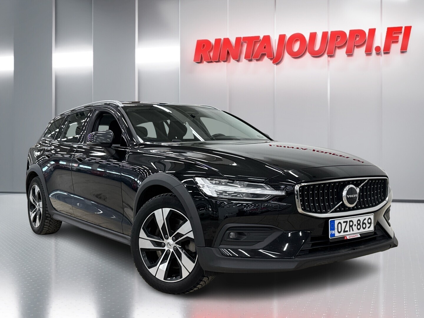 VOLVO V60 Cross Country 2023