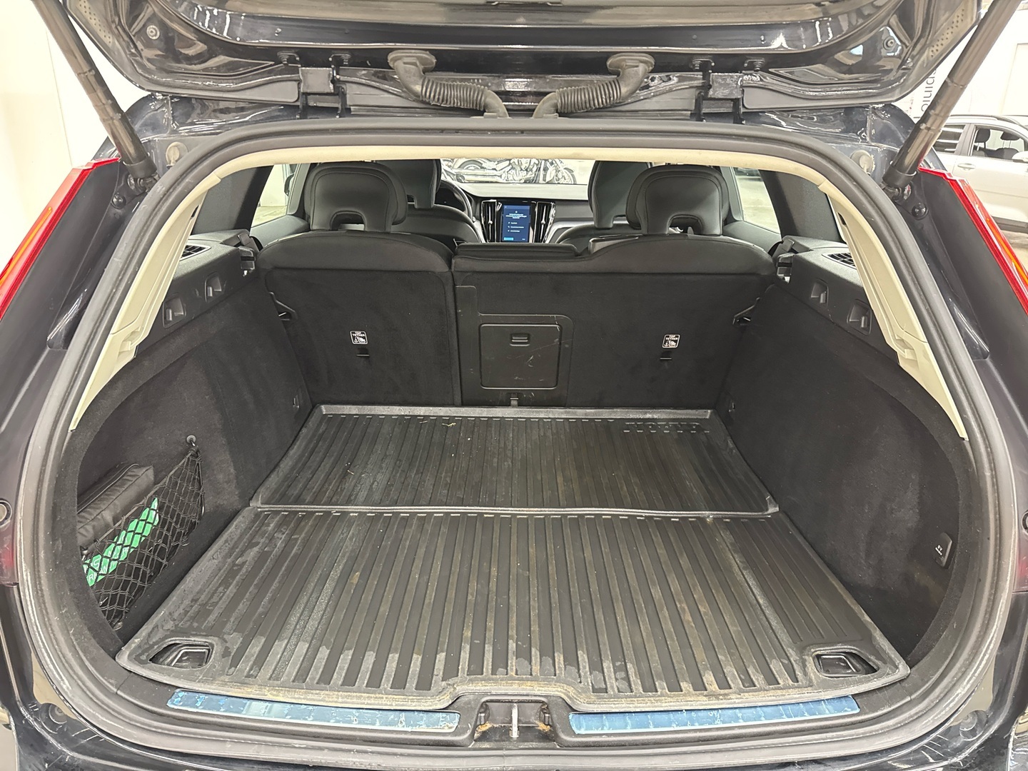 VOLVO V60 Cross Country 2023