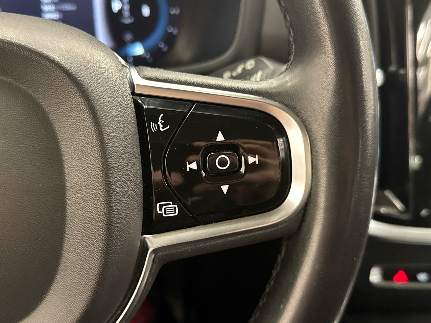 VOLVO V60 Cross Country 2023