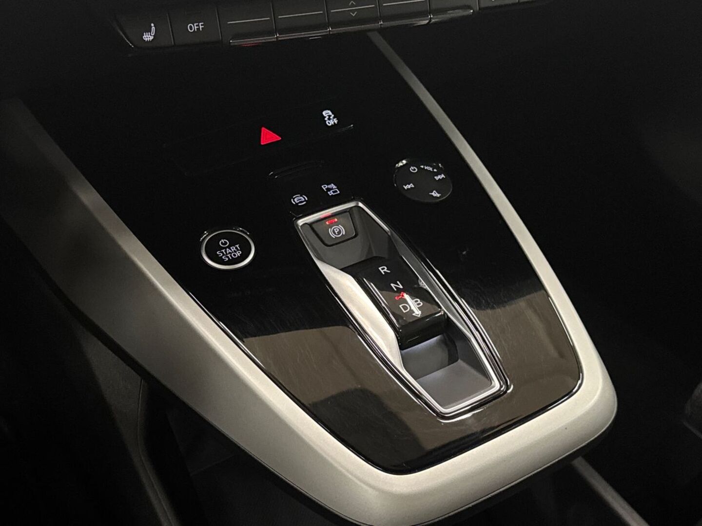 AUDI Q4 e-tron 2023