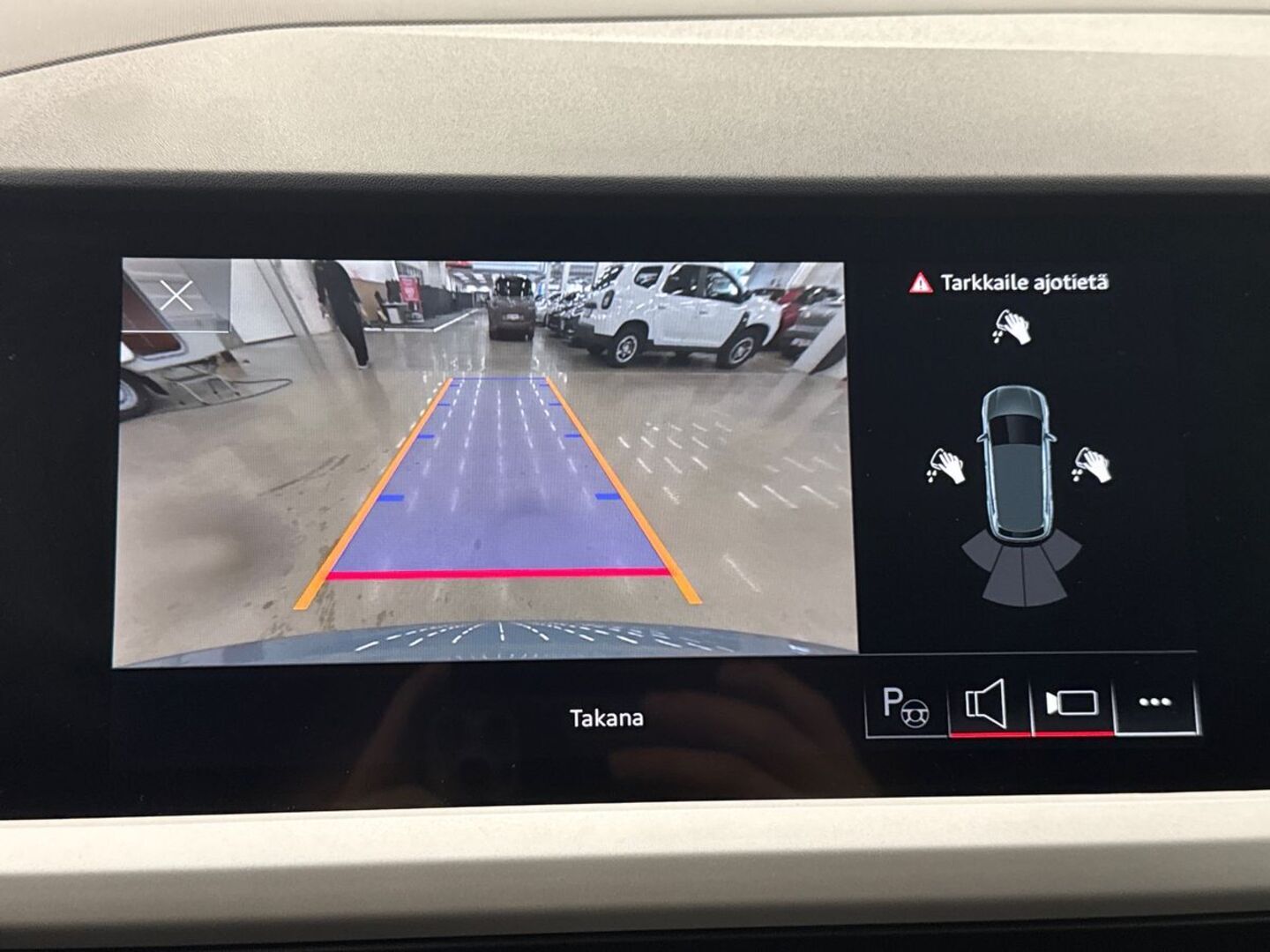 AUDI Q4 e-tron 2023