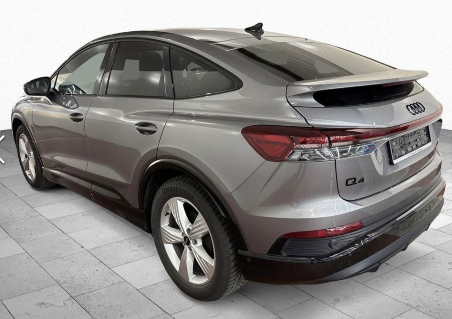 AUDI Q4 e-tron 2023