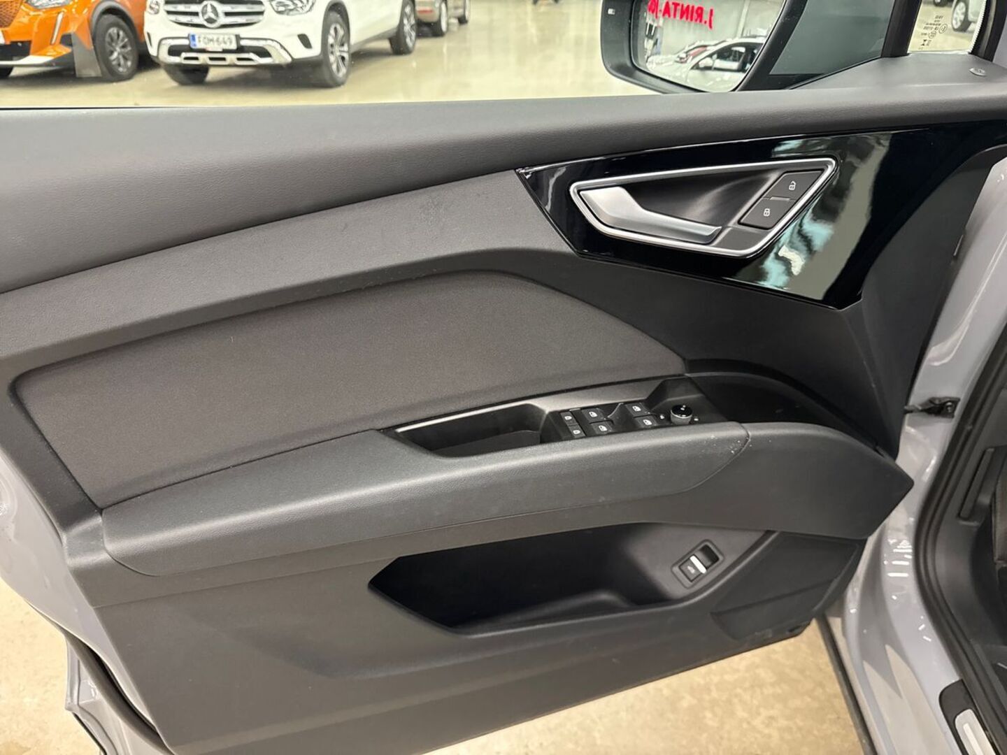 AUDI Q4 e-tron 2023