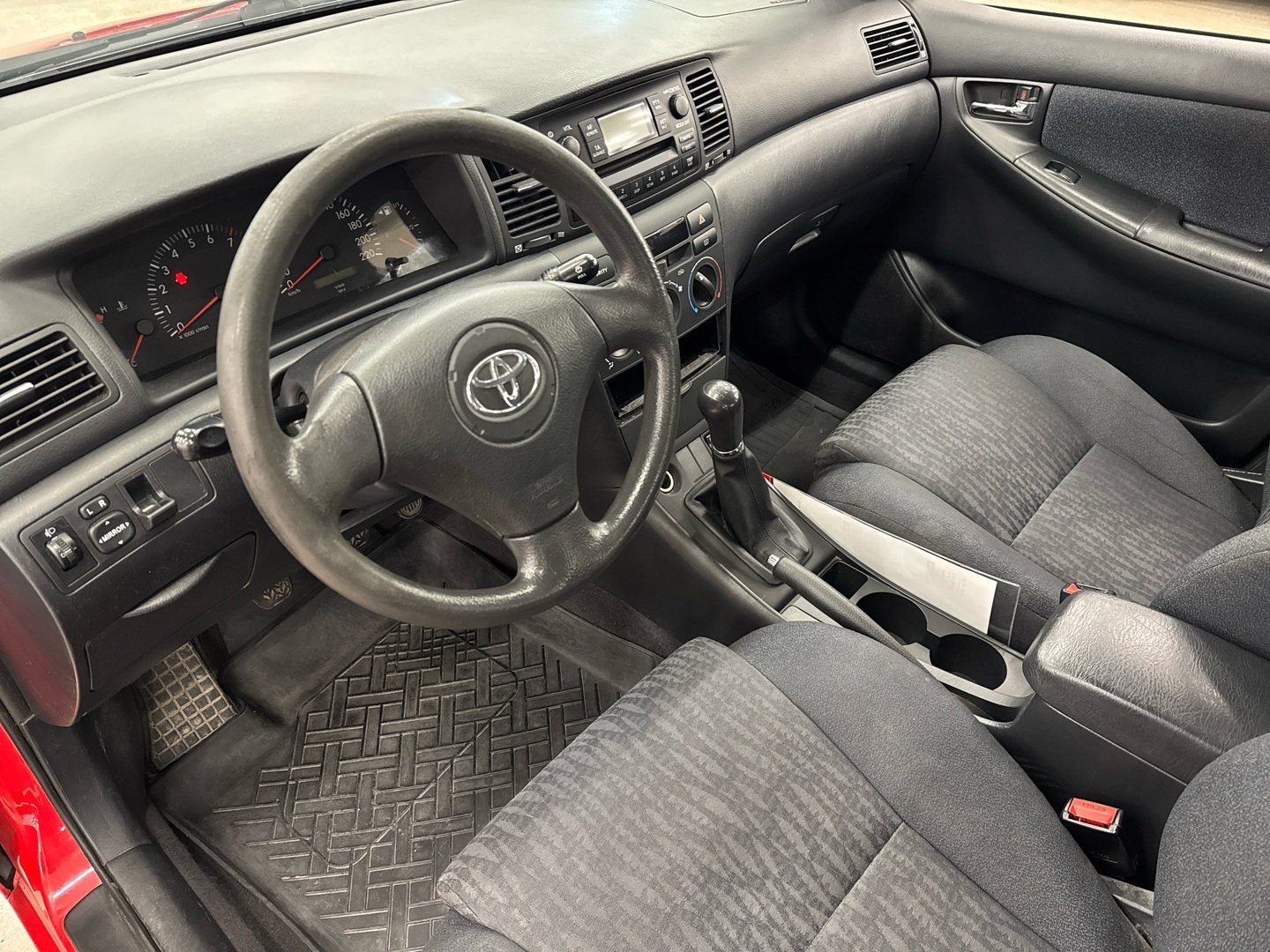 TOYOTA Corolla 2004