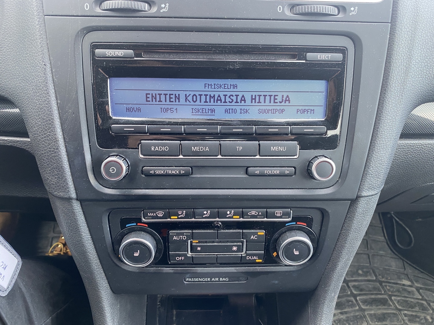 VOLKSWAGEN Golf 2011