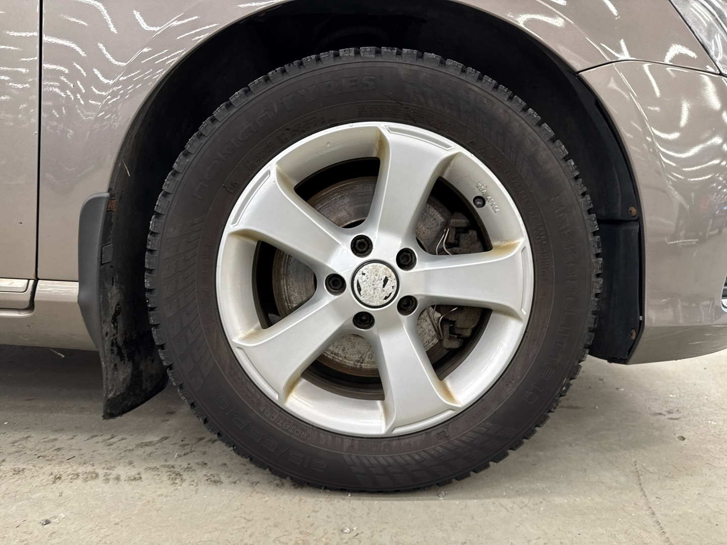 VOLKSWAGEN Passat 2011