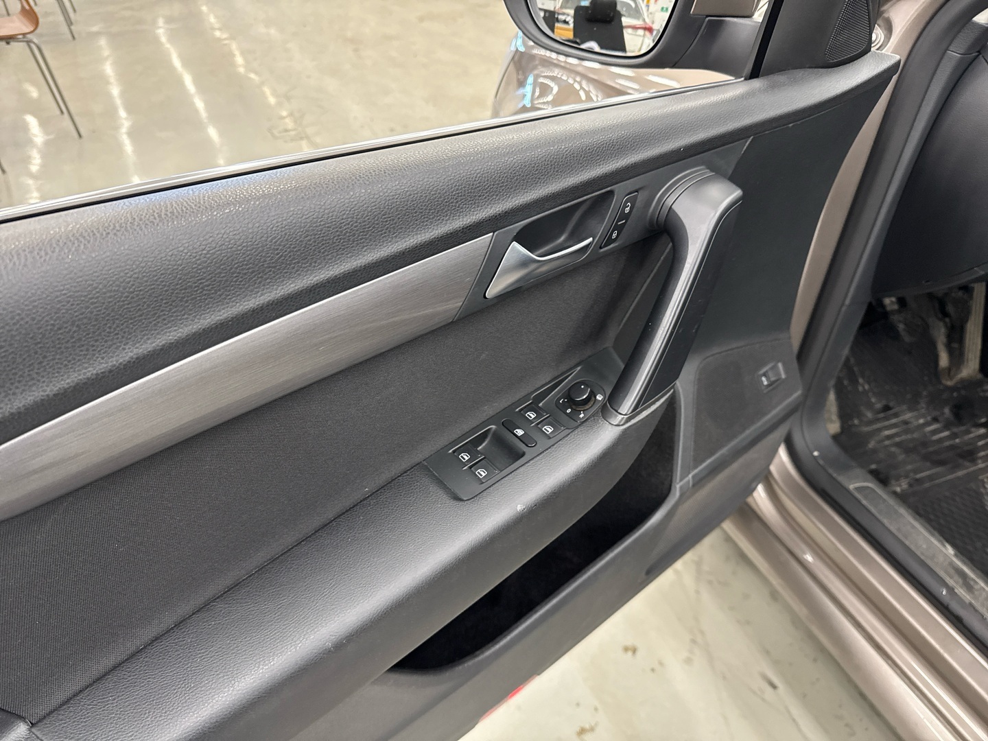 VOLKSWAGEN Passat 2011